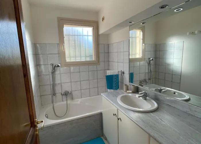 Casa Di Piero E Anna Porto-Vecchio (Corsica)